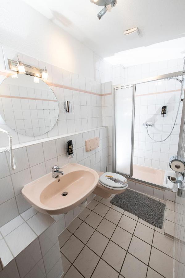 Zum Alten Faehrhaus - Bed & Breakfast Wrohm Zewnętrze zdjęcie
