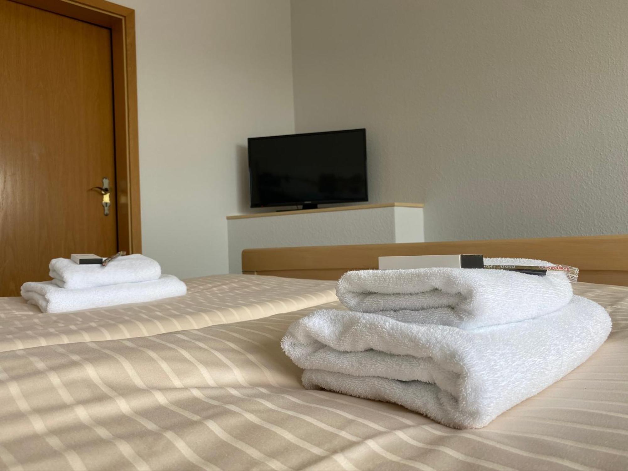 Zum Alten Faehrhaus - Bed & Breakfast Wrohm Zewnętrze zdjęcie